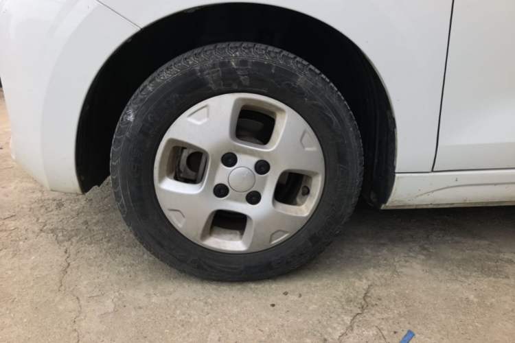 Used Roewe Clever 2021 302km Excellence Edition Left Front Wheel Hub
