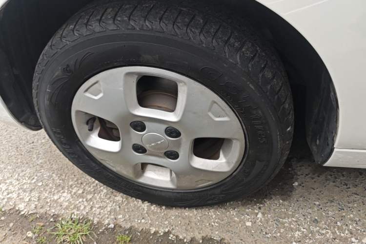 Used Roewe Clever 2021 302km All-Round Version Left Front Wheel Hub