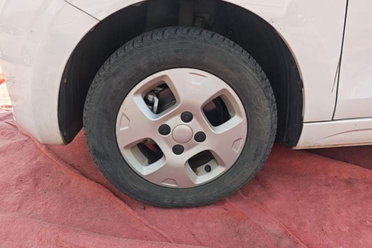 Used Roewe Clever 2021 302km Excellence Edition Left Front Wheel Hub