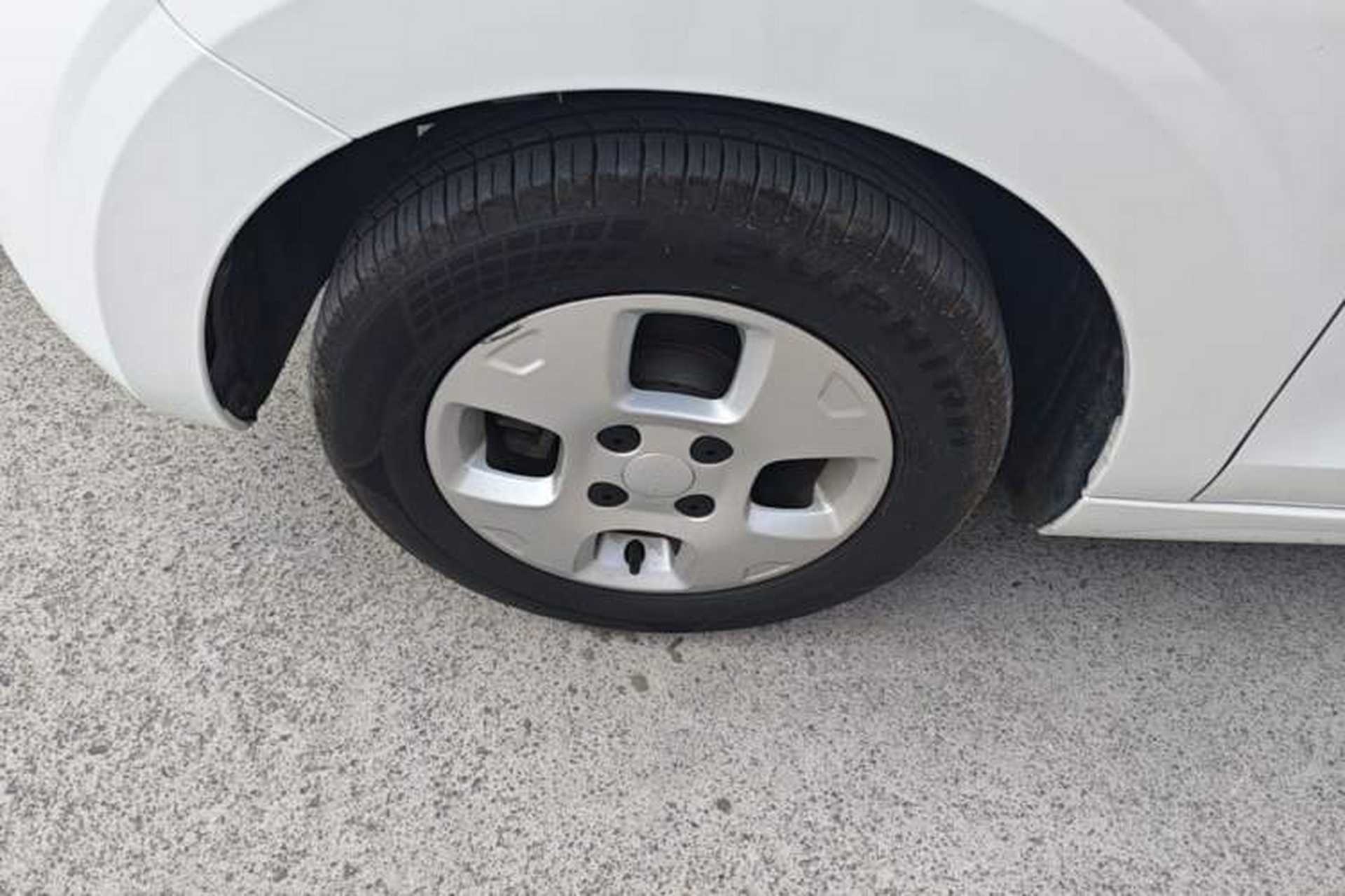 Used Roewe Clever 2021 302km All-Round Version Left Front Wheel Hub
