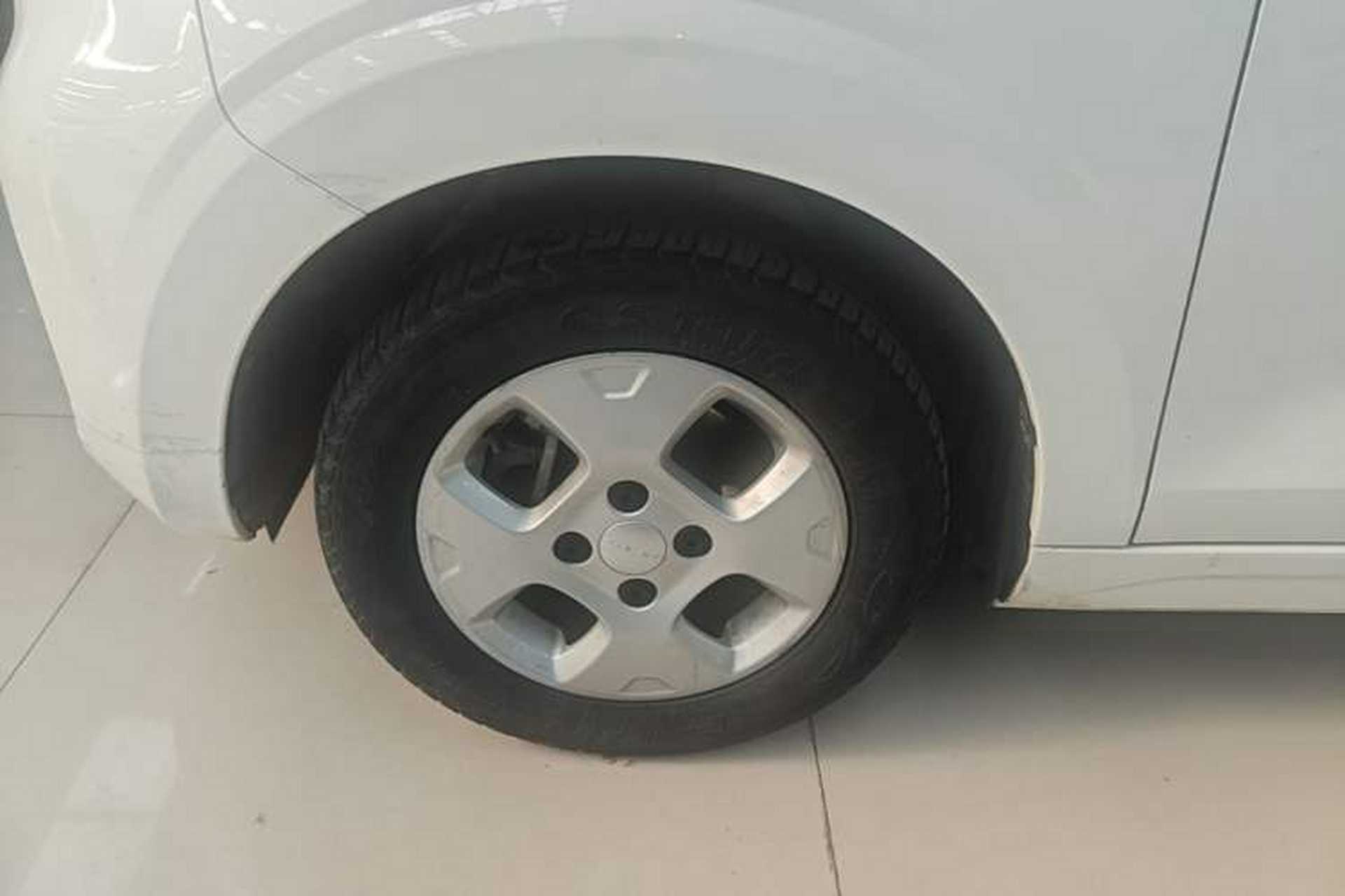 Used Roewe Clever 2021 302km All-Round Version Left Front Wheel Hub