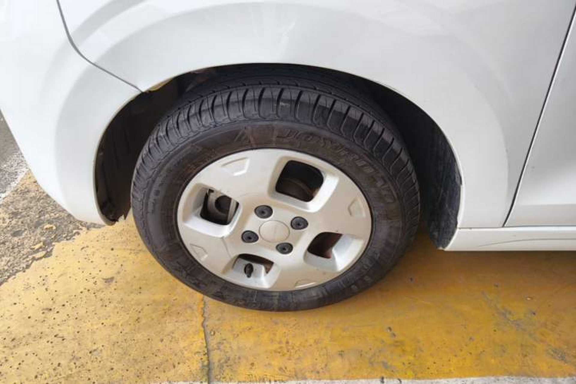 Used Roewe Clever 2021 302km All-Round Version Left Front Wheel Hub