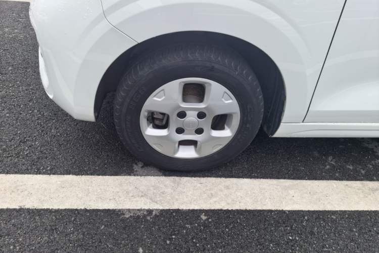 Used Roewe Clever 2021 302km All-Round Version Left Front Wheel Hub