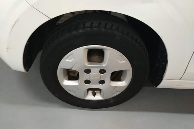 Used Roewe Clever 2021 302km All-Round Version Left Front Wheel Hub