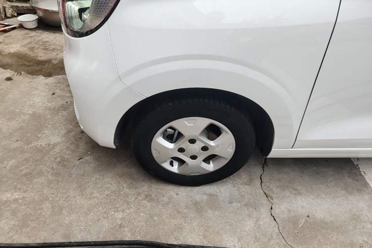 Used Roewe Clever 2021 302km Excellence Edition Left Front Wheel Hub