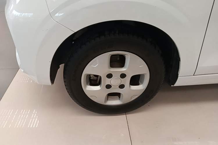 Used Roewe Clever 2021 302km Excellence Edition Left Front Wheel Hub