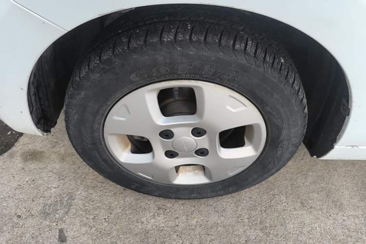 Used Roewe Clever 2021 302km Excellence Edition Left Front Wheel Hub