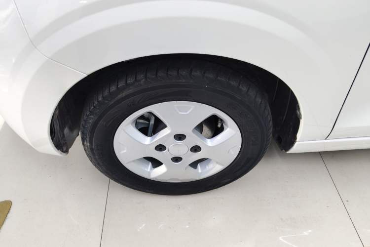 Used Roewe Clever 2021 302km All-Round Version Left Front Wheel Hub