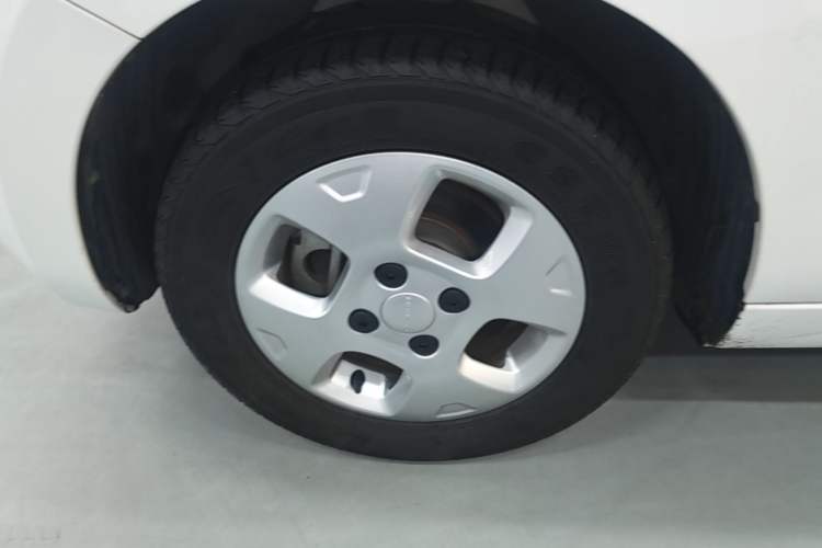 Used Roewe Clever 2021 302km Excellence Edition Left Front Wheel Hub