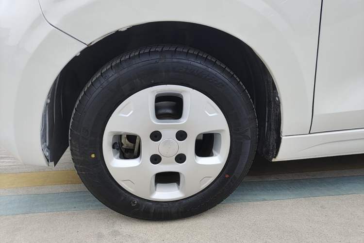 Used Roewe Clever 2021 302km All-Round Version Left Front Wheel Hub