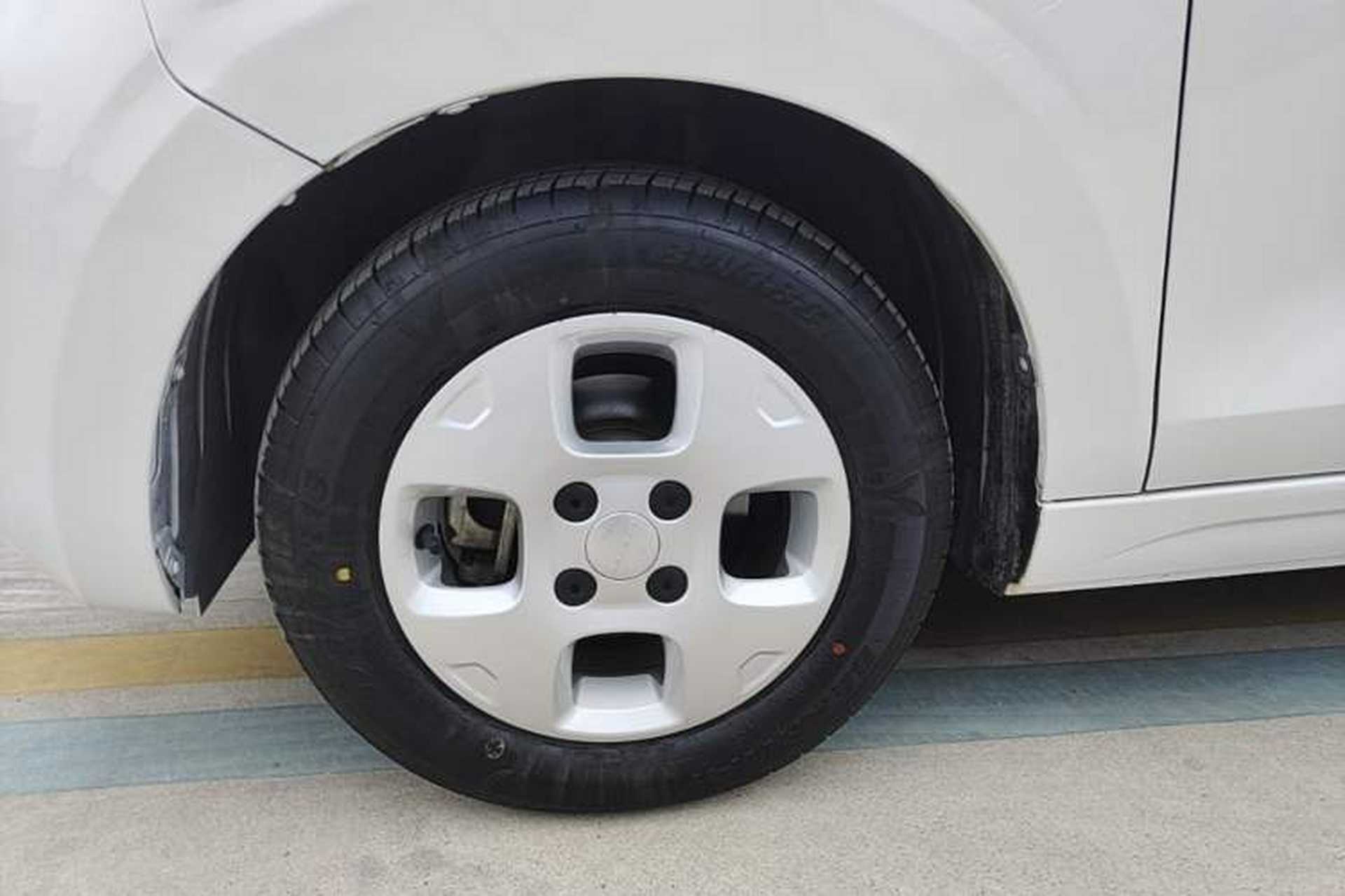 Used Roewe Clever 2021 302km All-Round Version Left Front Wheel Hub