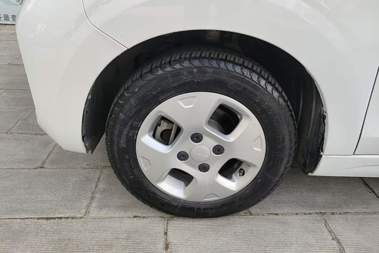 Used Roewe Clever 2021 302km All-Round Version Left Front Wheel Hub