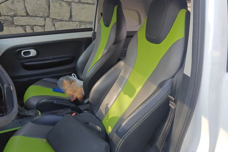 Used Roewe Clever 2021 302km All-Round Version Left Rear Seat
