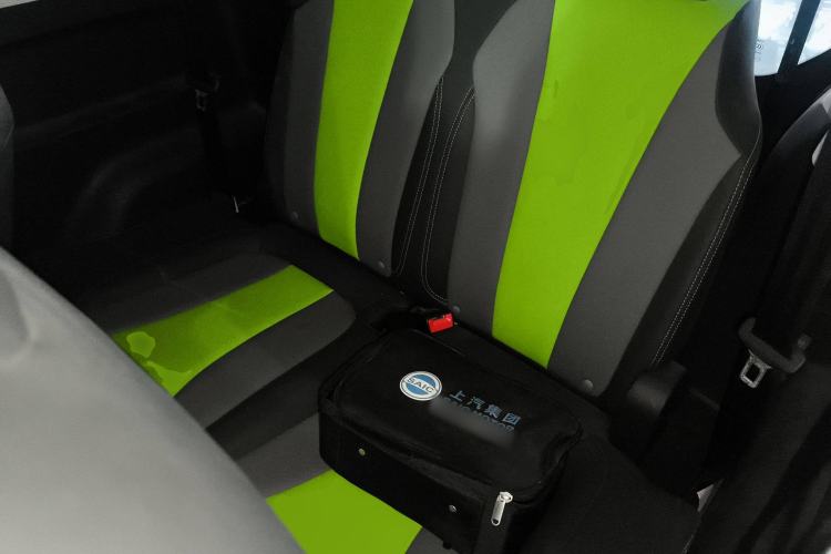 Used Roewe Clever 2021 302 km New Four-Seater Super-Efficient Version Left Rear Seat