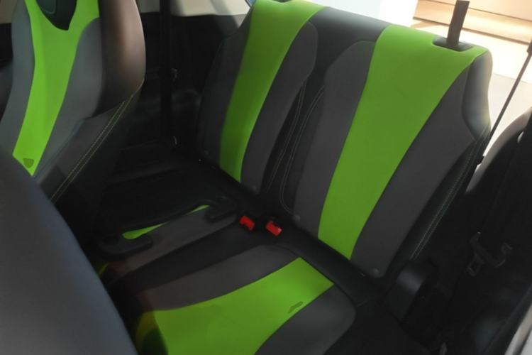 Used Roewe Clever 2021 302 km New Four-Seater Super-Efficient Version Left Rear Seat