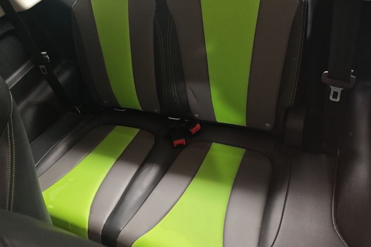 Used Roewe Clever 2021 302 km New Four-Seater Super-Efficient Version Left Rear Seat