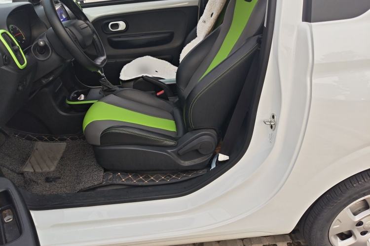 Used Roewe Clever 2021 302km All-Round Version Left Rear Seat