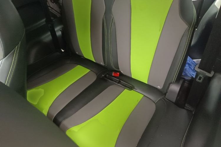 Used Roewe Clever 2021 302 km New Four-Seater Super-Efficient Version Left Rear Seat