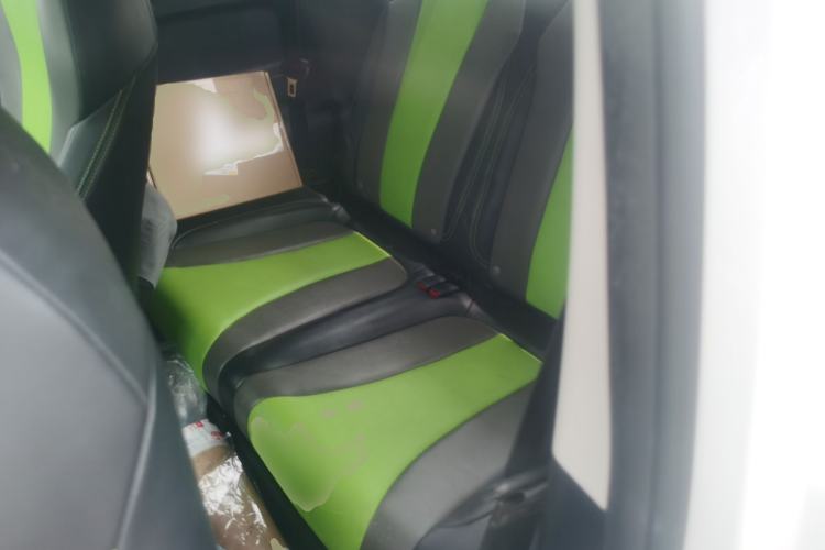 Used Roewe Clever 2021 302 km New Four-Seater Super-Efficient Version Left Rear Seat