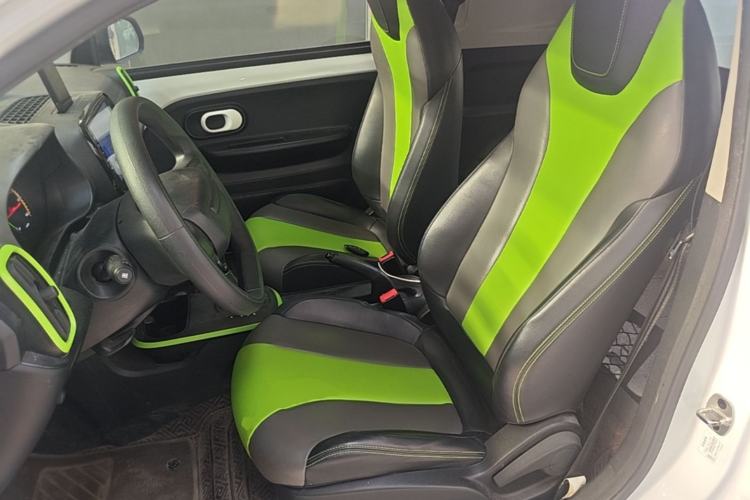 Used Roewe Clever 2021 302km All-Round Version Left Rear Seat