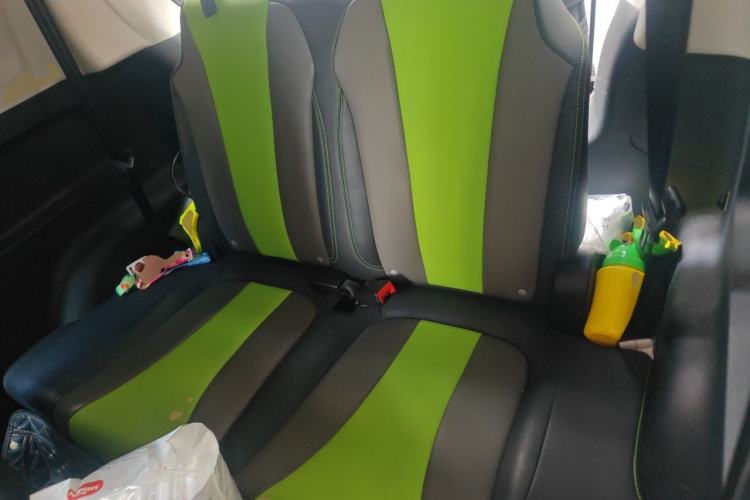 Used Roewe Clever 2021 302 km New Four-Seater Super-Efficient Version Left Rear Seat