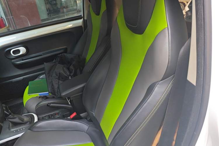 Used Roewe Clever 2021 302km Excellence Edition Left Rear Seat