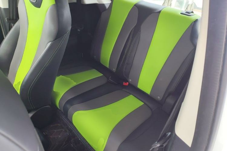 Used Roewe Clever 2021 302 km New Four-Seater Super-Efficient Version Left Rear Seat