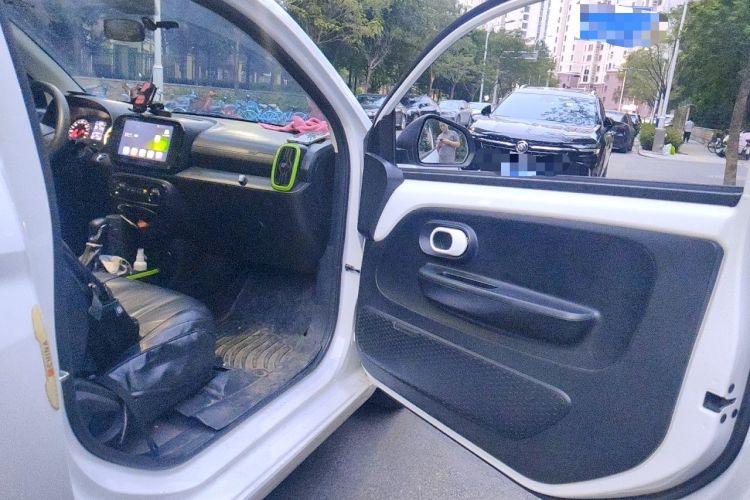 Used Roewe Clever 2021 302km All-Round Version Left Rear Seat