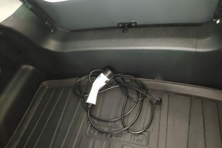 Used Roewe Clever 2021 302km All-Round Version Left Rear Seat