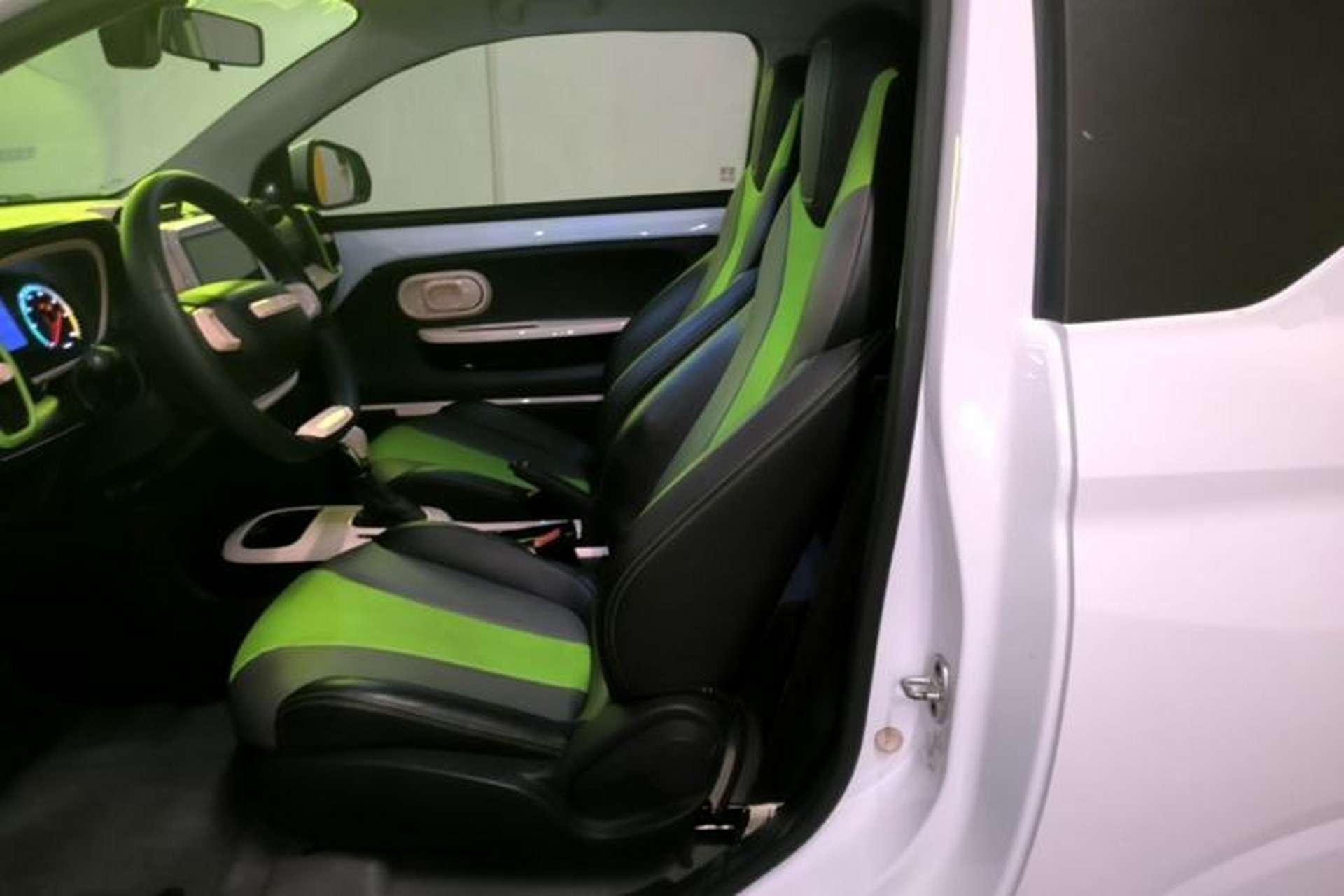 Used Roewe Clever 2021 302km All-Round Version Left Rear Seat