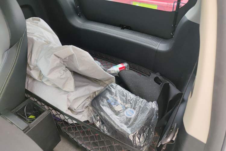Used Roewe Clever 2021 302km All-Round Version Left Rear Seat