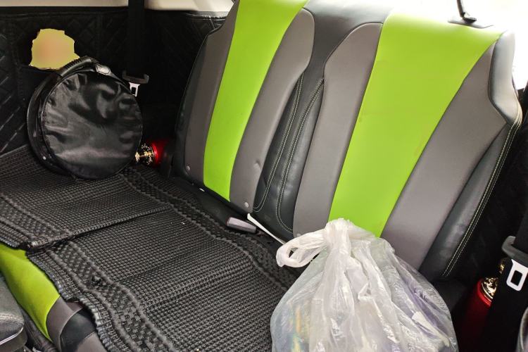 Used Roewe Clever 2021 302 km New Four-Seater Super-Efficient Version Left Rear Seat