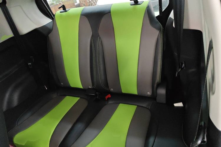 Used Roewe Clever 2021 302 km New Four-Seater Super-Efficient Version Left Rear Seat
