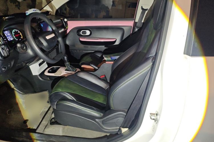 Used Roewe Clever 2021 302km Excellence Edition Left Rear Seat