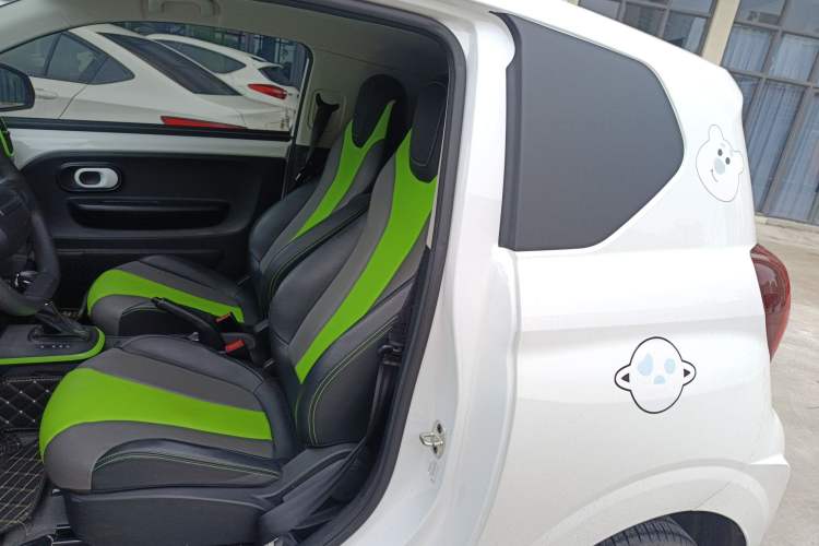 Used Roewe Clever 2021 302km Excellence Edition Left Rear Seat