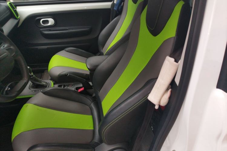 Used Roewe Clever 2021 302km All-Round Version Left Rear Seat