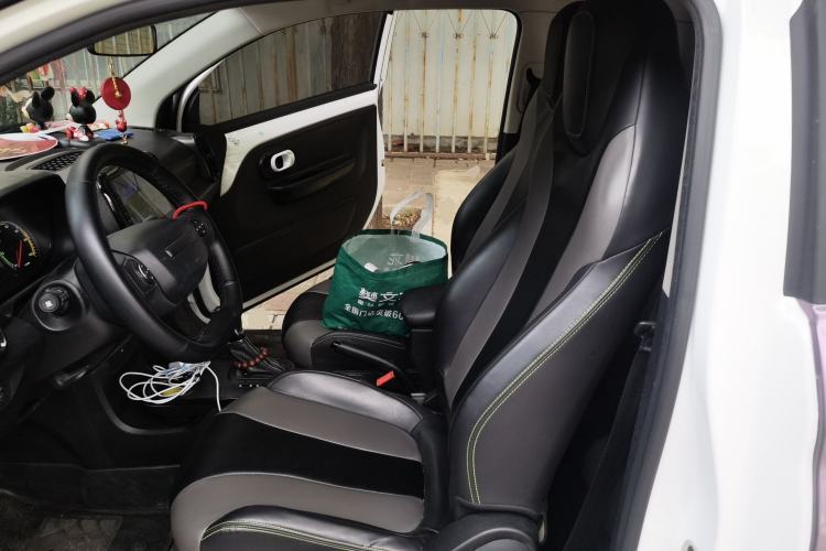 Used Roewe Clever 2021 302km All-Round Version Left Rear Seat