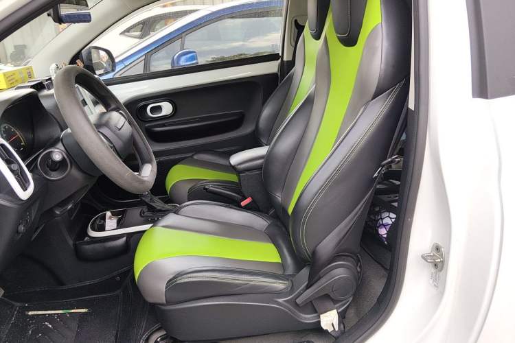 Used Roewe Clever 2021 302km Excellence Edition Left Rear Seat