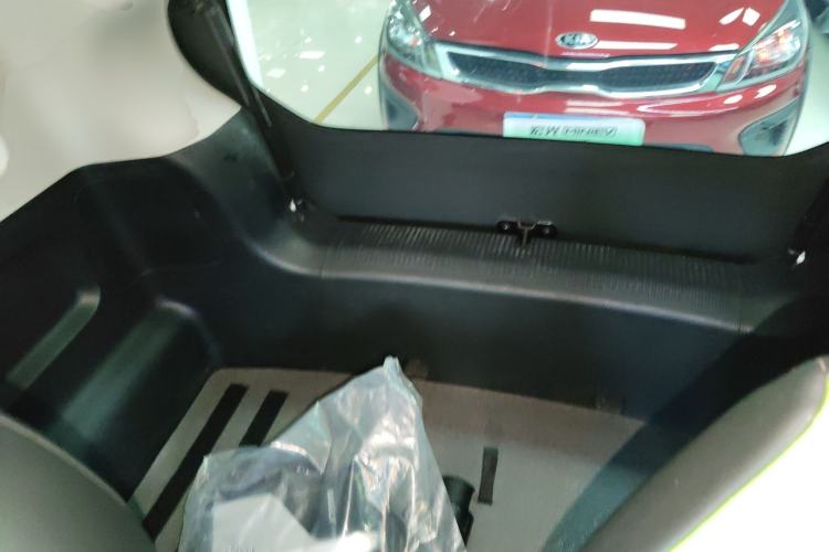 Used Roewe Clever 2021 302km All-Round Version Left Rear Seat
