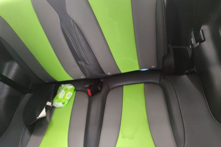Used Roewe Clever 2021 302 km New Four-Seater Super-Efficient Version Left Rear Seat