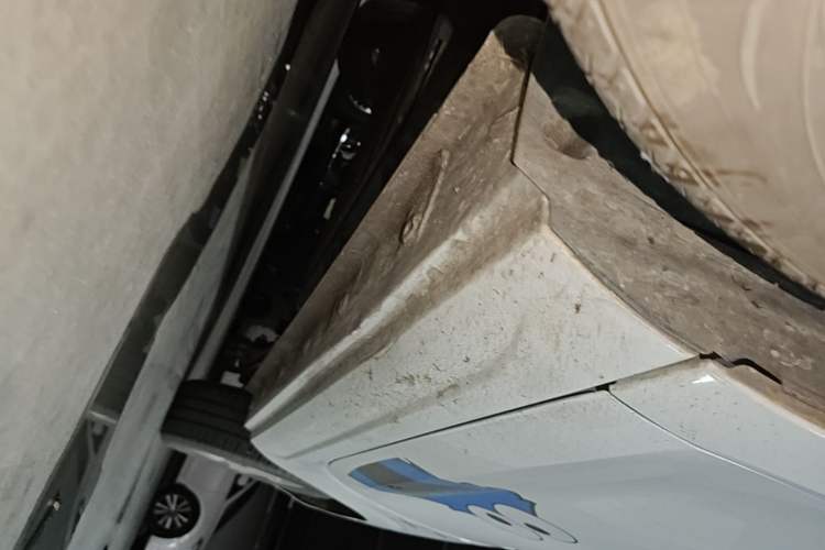 Used Roewe Clever 2021 302km Excellence Edition Left Side Sill