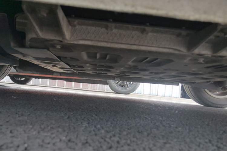 Used Roewe Clever 2021 302km All-Round Version Left Side Sill