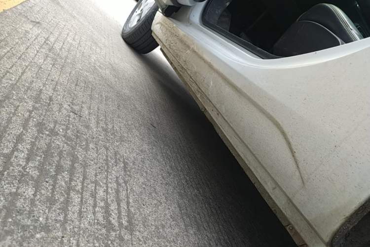 Used Roewe Clever 2021 302km All-Round Version Left Side Sill