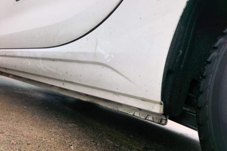 Used Roewe Clever 2021 302km All-Round Version Left Side Sill