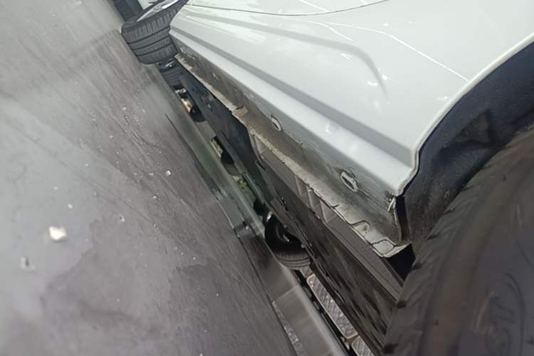 Used Roewe Clever 2021 302km Excellence Edition Left Side Sill