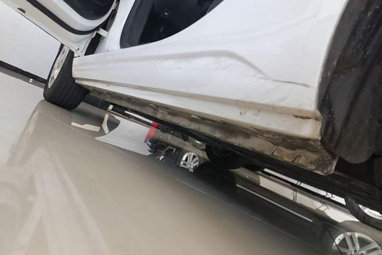 Used Roewe Clever 2021 302km All-Round Version Left Side Sill