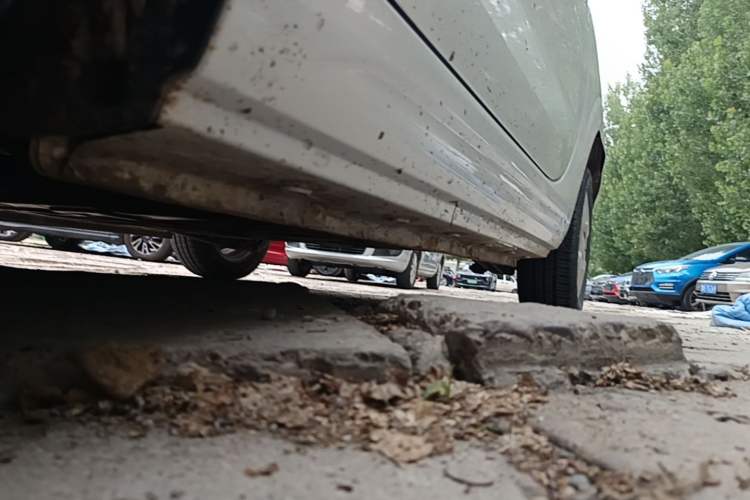 Used Roewe Clever 2021 302km All-Round Version Left Side Sill