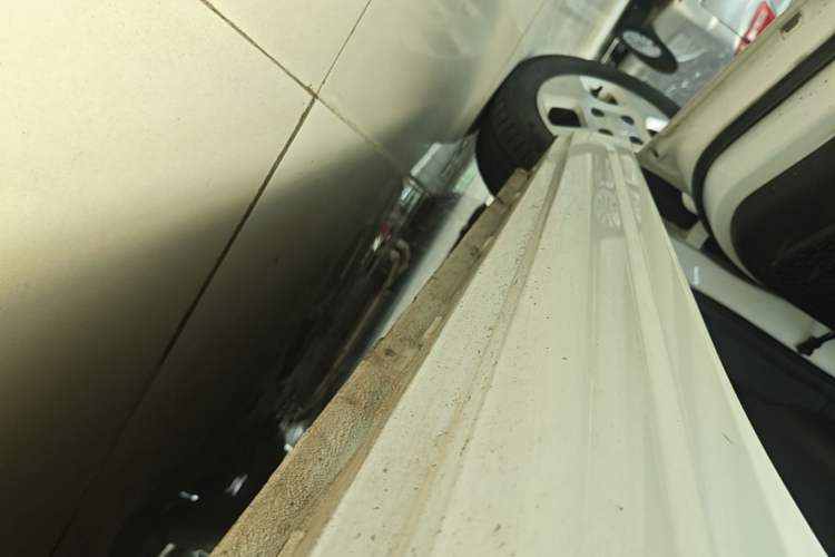 Used Roewe Clever 2021 302km All-Round Version Left Side Sill