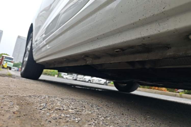Used Roewe Clever 2021 302km All-Round Version Left Side Sill