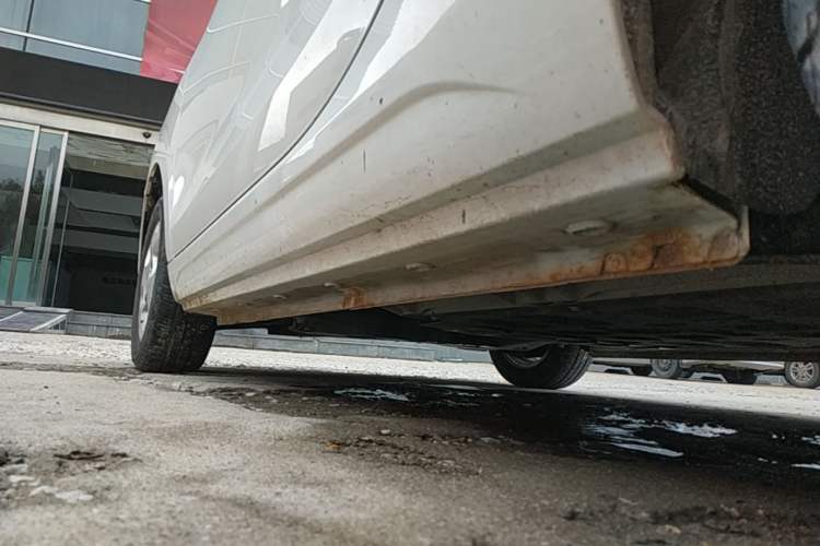 Used Roewe Clever 2021 302km All-Round Version Left Side Sill